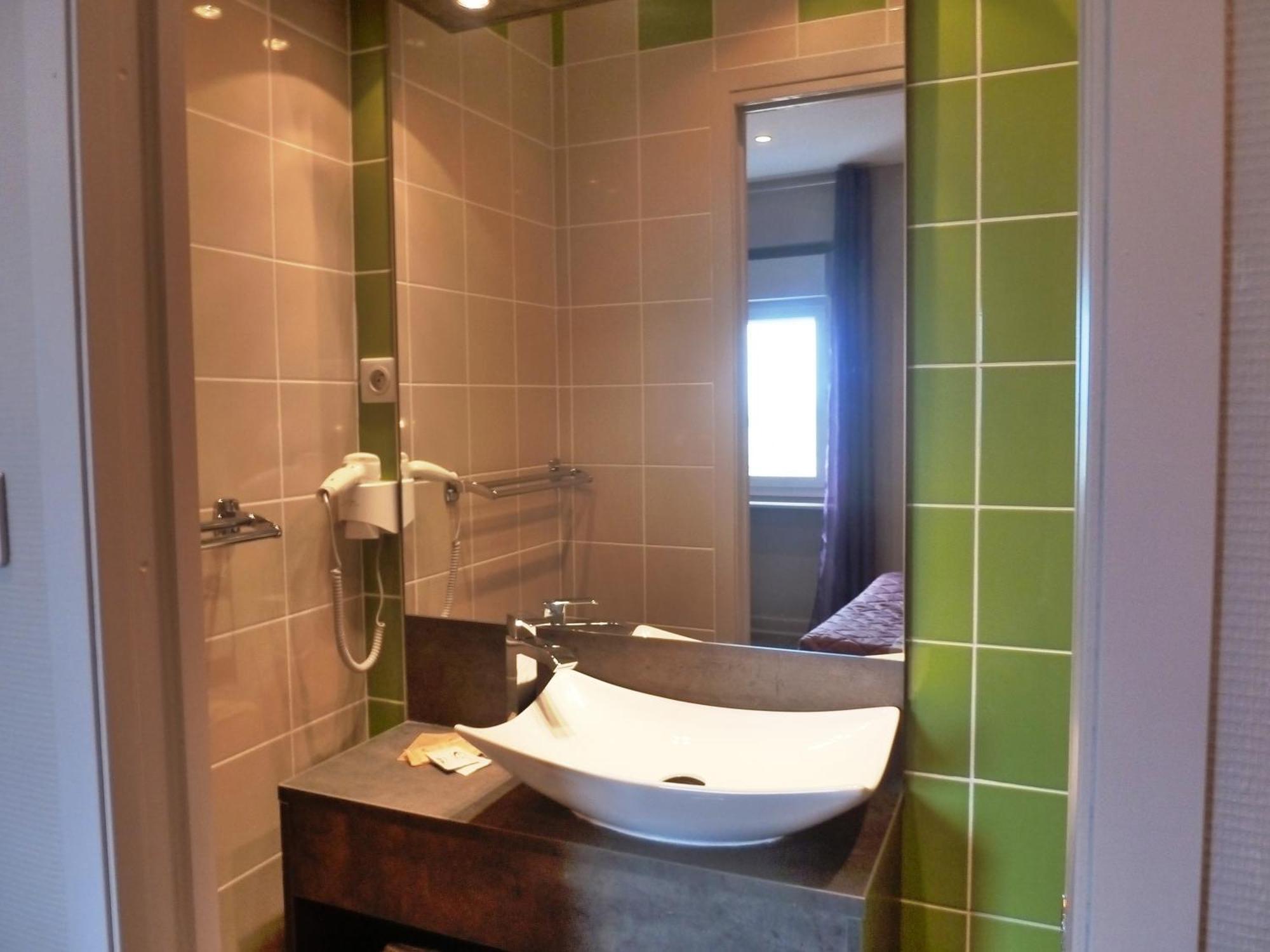 Hotel Concorde - Rodez Centre Ville Luaran gambar